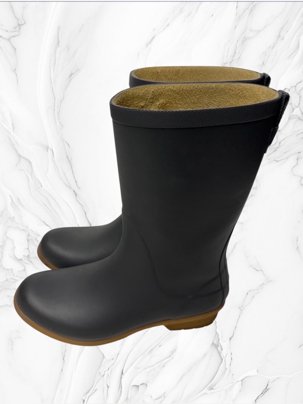 Chooka Women’s Gray Rain Boots with Tan Sole size 9